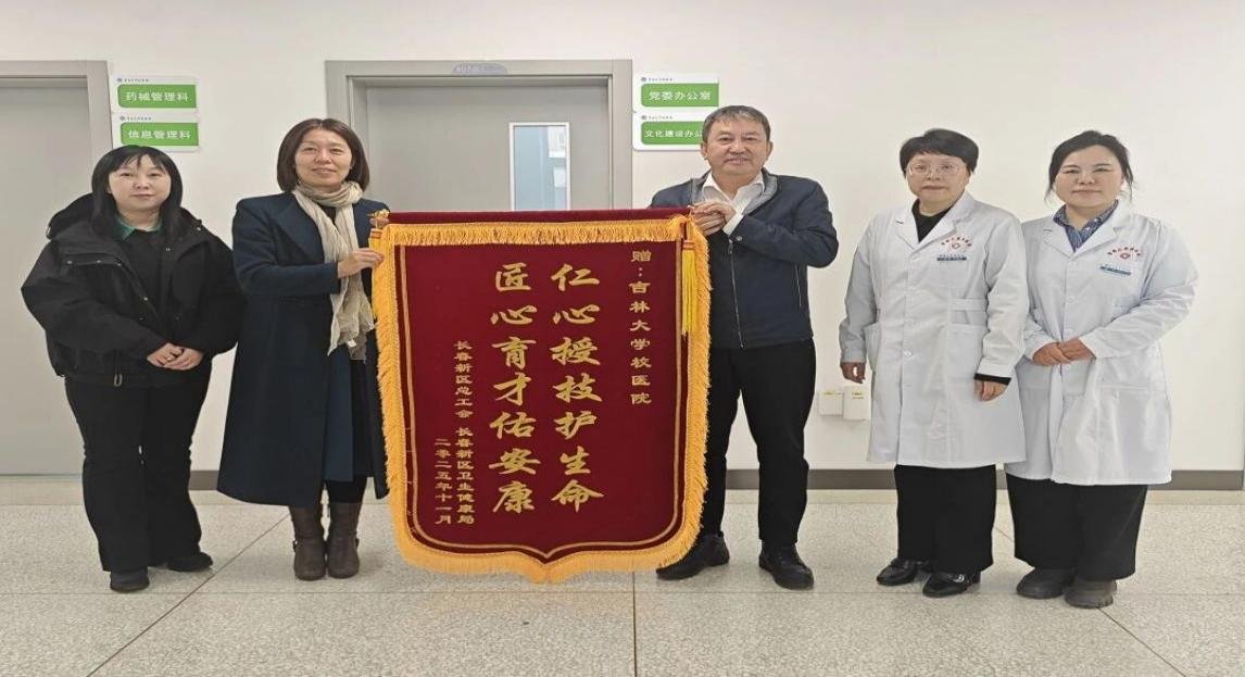 那么附属医院便是这座殿堂通向人间烟火