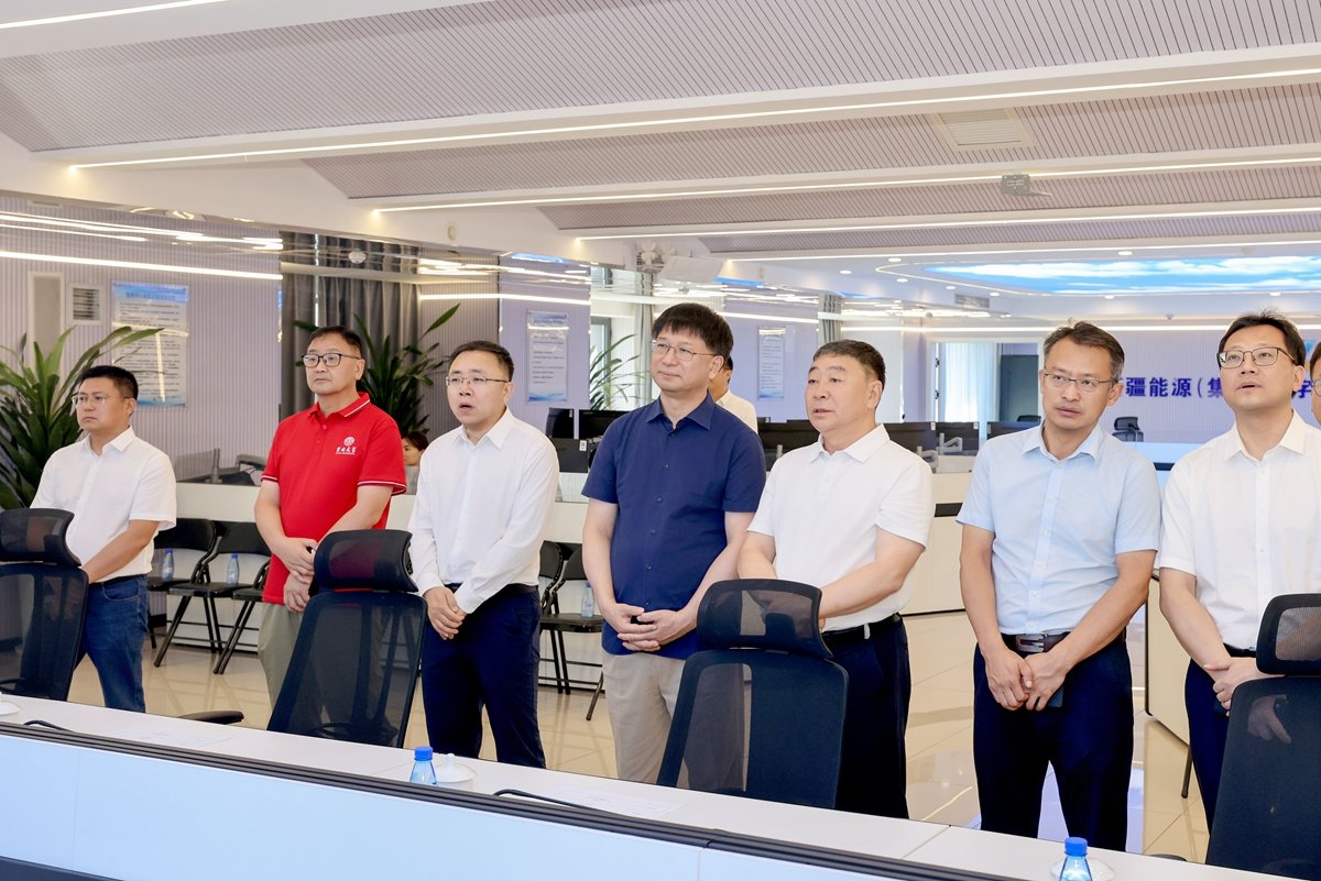 对接地方产业发展与人才需求