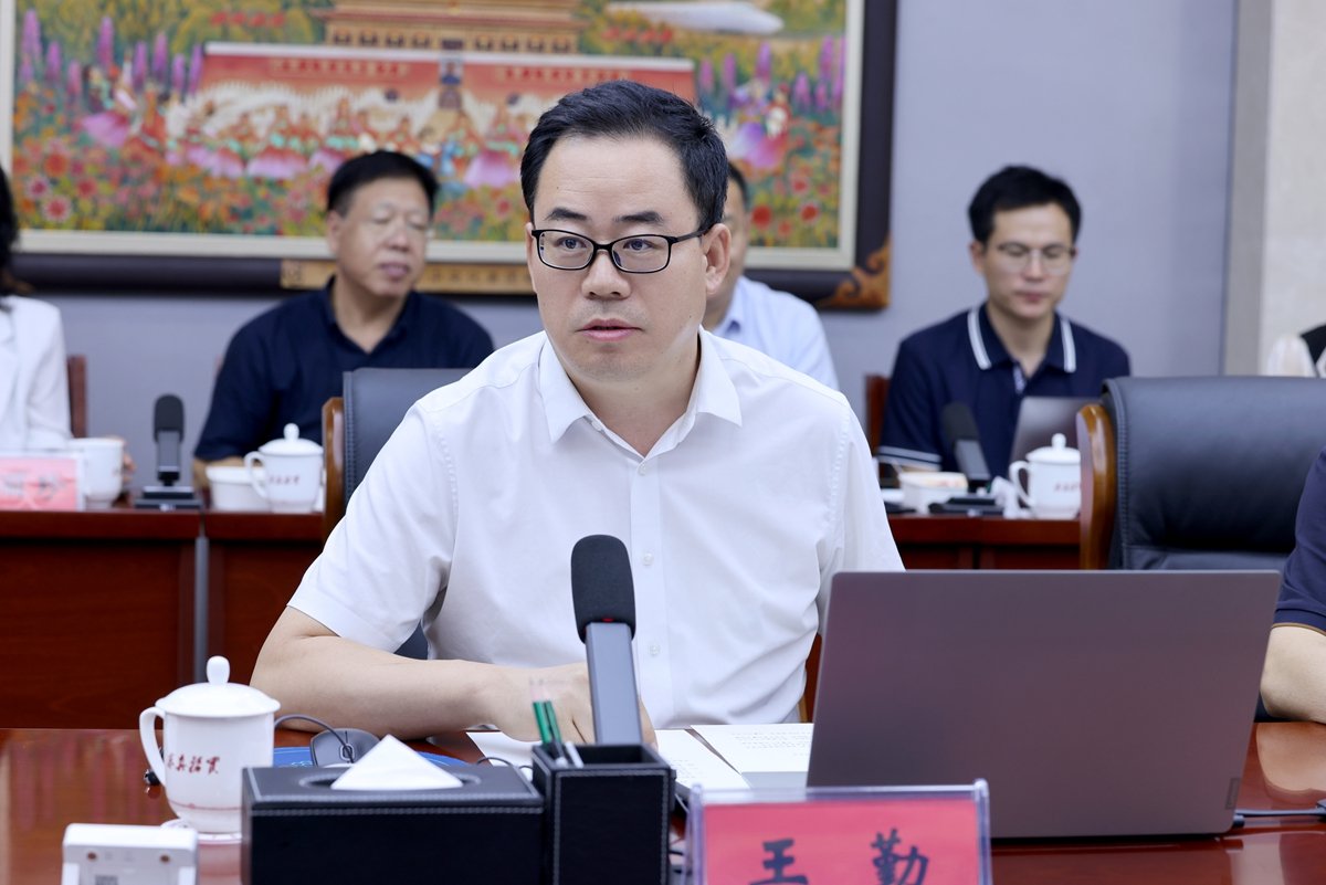 共叙师生情谊